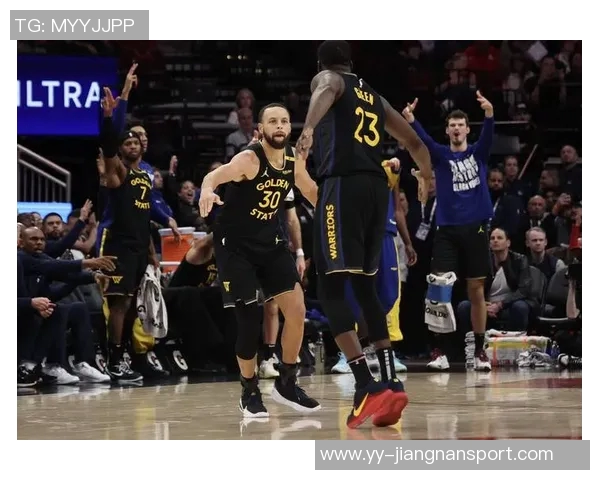 雄鹿与后卫AJ格林达成多年续约协议期待未来表现提升