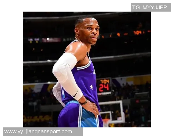 本怀特周日接受检查确认伤情预计缺阵四到五周