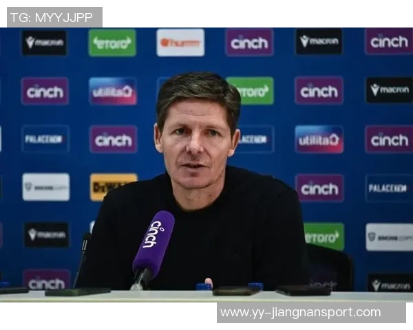 前曼联球员直言总监与主教练意见不合应重新考虑人选问题 前曼联球员直言总监与主教练意见不合应重新考虑人选问题