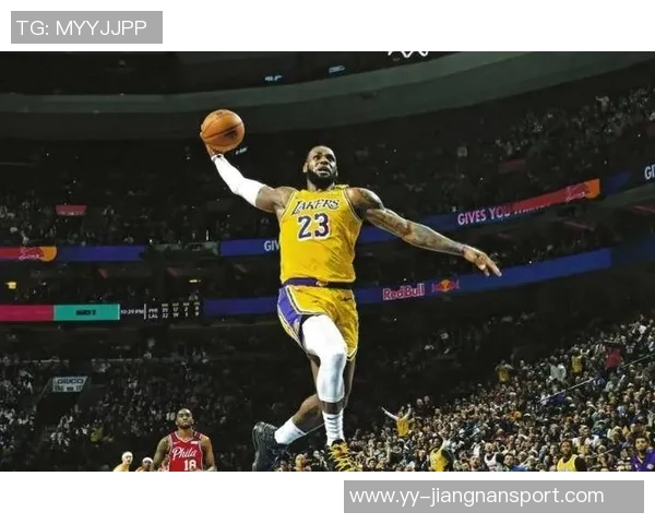 湖凯经典对决再现激情布朗感叹篮球氛围无与伦比