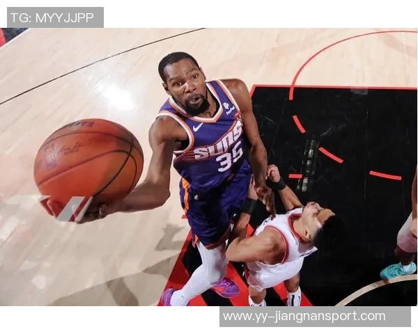 雷吉米勒呼吁退役威少杜兰特球衣伊巴卡哈登同样应获尊重 雷吉米勒呼吁退役威少杜兰特球衣伊巴卡哈登同样应获尊重