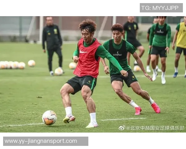 北京媒体人指出北京俱乐部生存困境需依靠社区支持以外国安难以为继