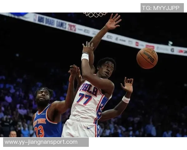 埃奇库姆因左小腿紧绷缺席生涯首场比赛将错过对阵热火的机会