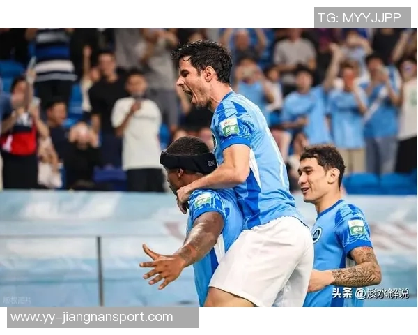 北京国安客场失利深圳新鹏城以2-1逆转获胜中超联赛第27轮精彩回顾 北京国安客场失利深圳新鹏城以2-1逆转获胜中超联赛第27轮精彩回顾